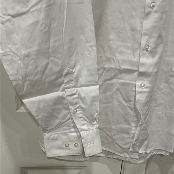 Van Heusen Crisp White Dress Shirt - Picture 3 of 7